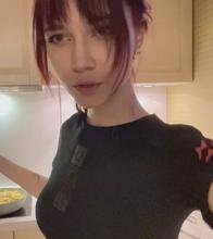 638x715
