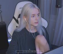 866x744