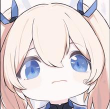 706x701